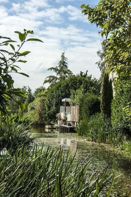 Canal Garden Apartment Staywell Amsterdam